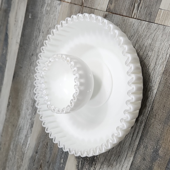 Antique Fenton Silver Crest Chip & Dip Set - Picture 4 of 10